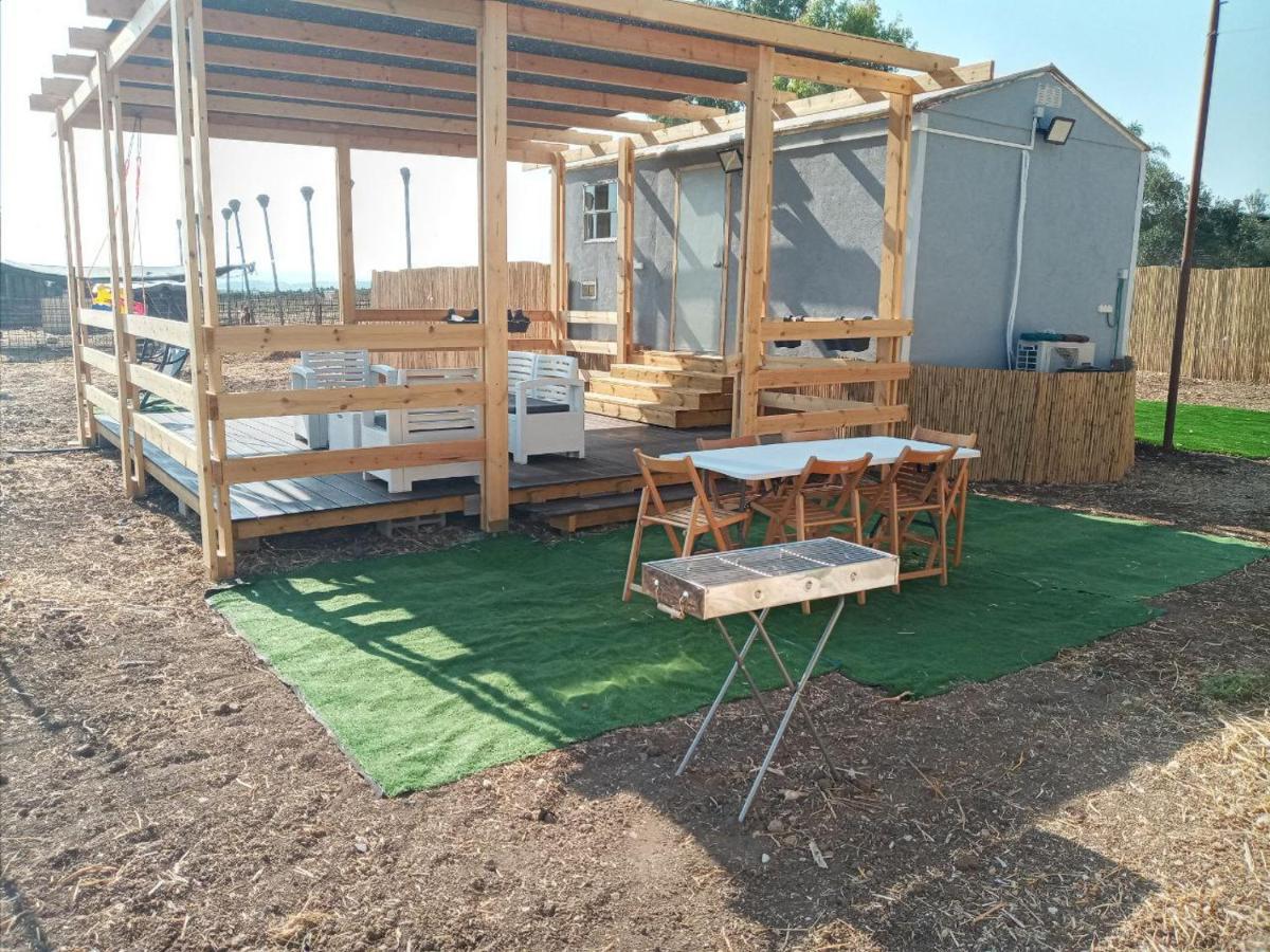 Апартаменти אצל דוד בכפר Kfar Gidon Екстер'єр фото