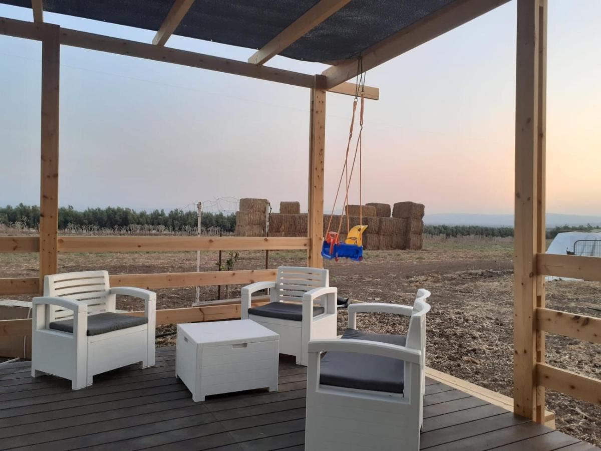 Апартаменти אצל דוד בכפר Kfar Gidon Екстер'єр фото